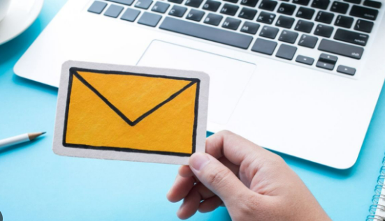 Enviar correo electrónico con correo de 10 minutos